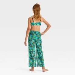 Girls' Feeling Tropical Floral Printed Bikini Set - art class™ -Art Class shop GUEST 0c24e552 e3f3 4f61 bbfc 6d58969b85a5