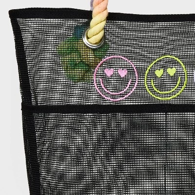 Girls' Smiley Mesh Tote Bag- art class™ Black 5 Girls' Smiley Mesh Tote Bag- art class™ Black - Image 3