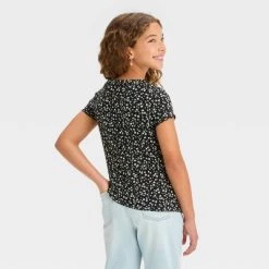 Girls' Short Sleeve Ruched Bust Top - art class™ Black Daisy